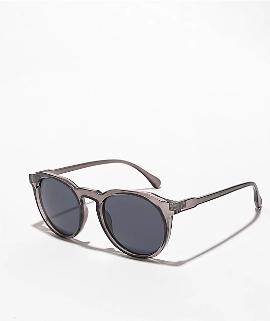 100825-smoke-round-grey-translucent-sunglasses-1.webp Smoke Round Grey Translucent Sunglasses
