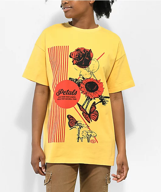 27443-petals-by-petals-and-peacocks-give-them-flowers-orange-t-shirt-1.webp Petals by Petals and Peacocks Give Them Flowers Orange T-Shirt