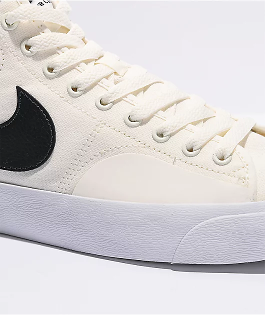 42135-nike-sb-blzr-court-mid-cream-white-skate-shoes-4.webp Nike SB BLZR Court Mid Cream & White Skate Shoes