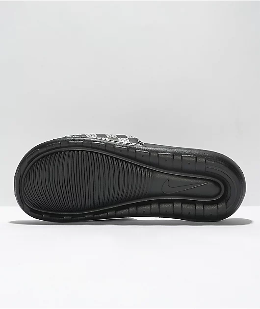 42139-nike-victori-one-printed-black-white-checkered-slide-sandals-4.webp Nike Victori One Printed Black & White Checkered Slide Sandals