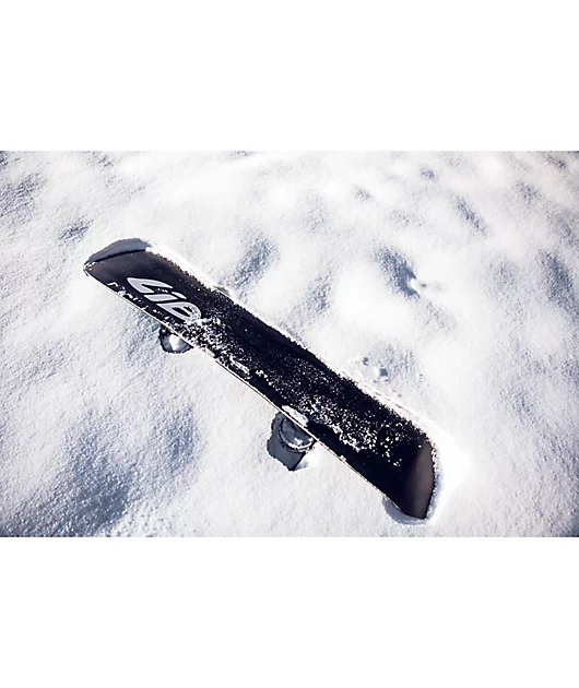 48505-lib-tech-t.-rice-orca-snowboard-2024-6.webp Lib Tech T. Rice Orca Snowboard 2024