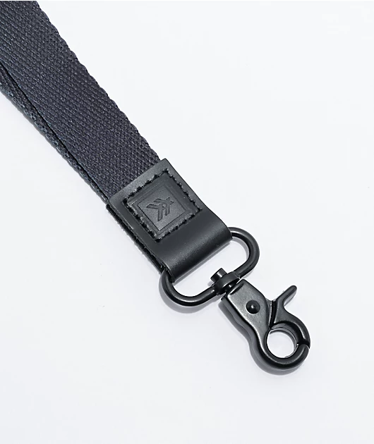 64025-thread-basic-black-lanyard-2.webp Thread Basic Black Lanyard