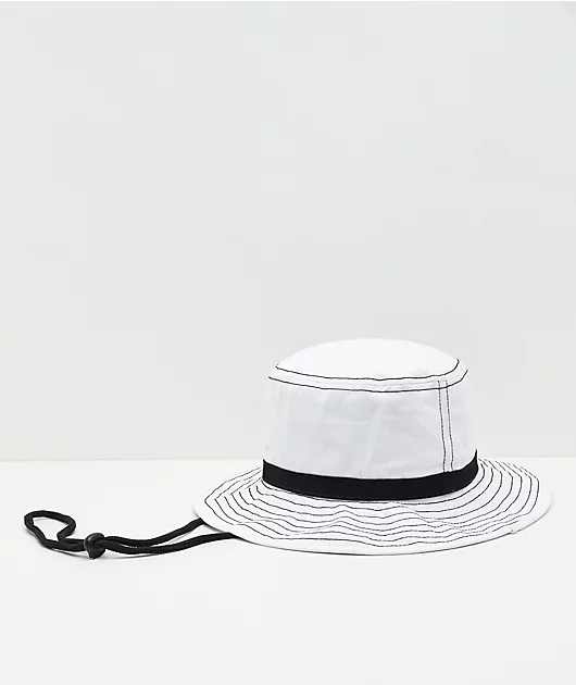 70368-danny-duncan-i-heart-hot-moms-white-bucket-hat-2.webp Danny Duncan I Heart Hot Moms White Bucket Hat