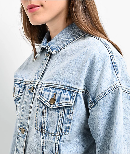 82352-empyre-trucker-light-blue-wash-button-up-denim-jacket-3.webp Empyre Trucker Light Blue Wash Button Up Denim Jacket