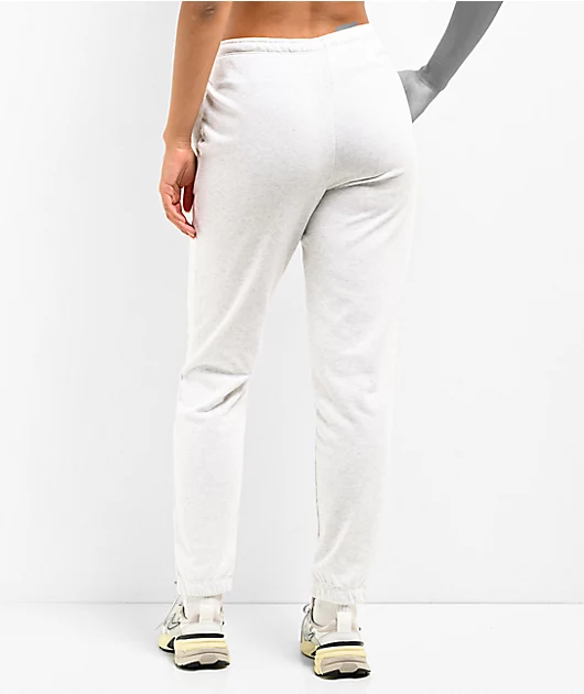 88063-nike-sportswear-chill-terry-grey-sweatpants-2.webp Nike Sportswear Chill Terry Grey Sweatpants