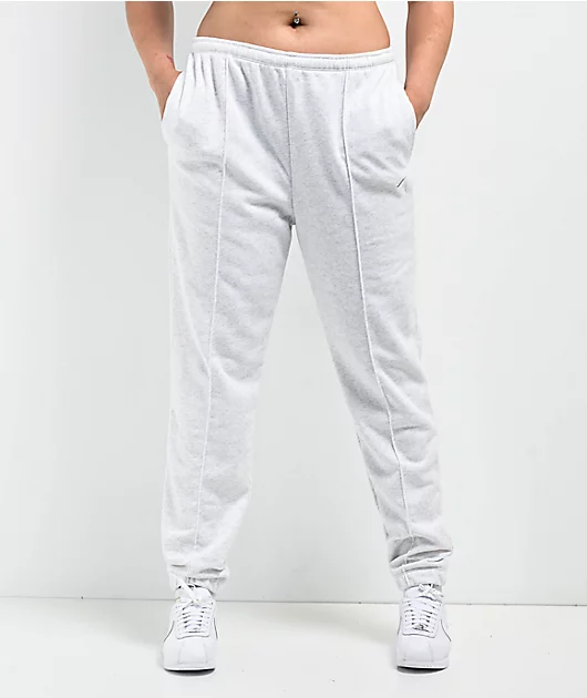 88063-nike-sportswear-chill-terry-grey-sweatpants-7.webp Nike Sportswear Chill Terry Grey Sweatpants