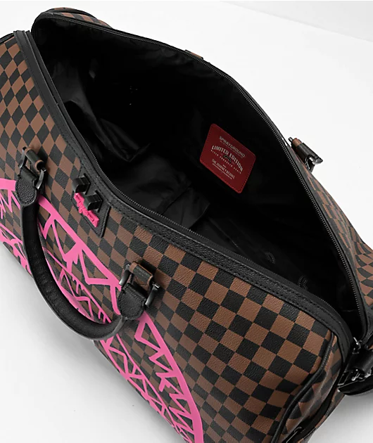 90312-sprayground-pink-drip-brown-checkered-duffle-bag-7.webp Sprayground Pink Drip Brown Checkered Duffle Bag