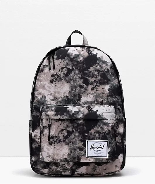 93972-herschel-supply-co.-classic-xl-black-white-camo-backpack-1.webp Herschel Supply Co. Classic XL Black & White Camo Backpack
