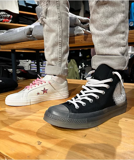94903-converse-x-turnstile-chuck-70-black-skate-shoes-5.webp Converse x Turnstile Chuck 70 Black Skate Shoes